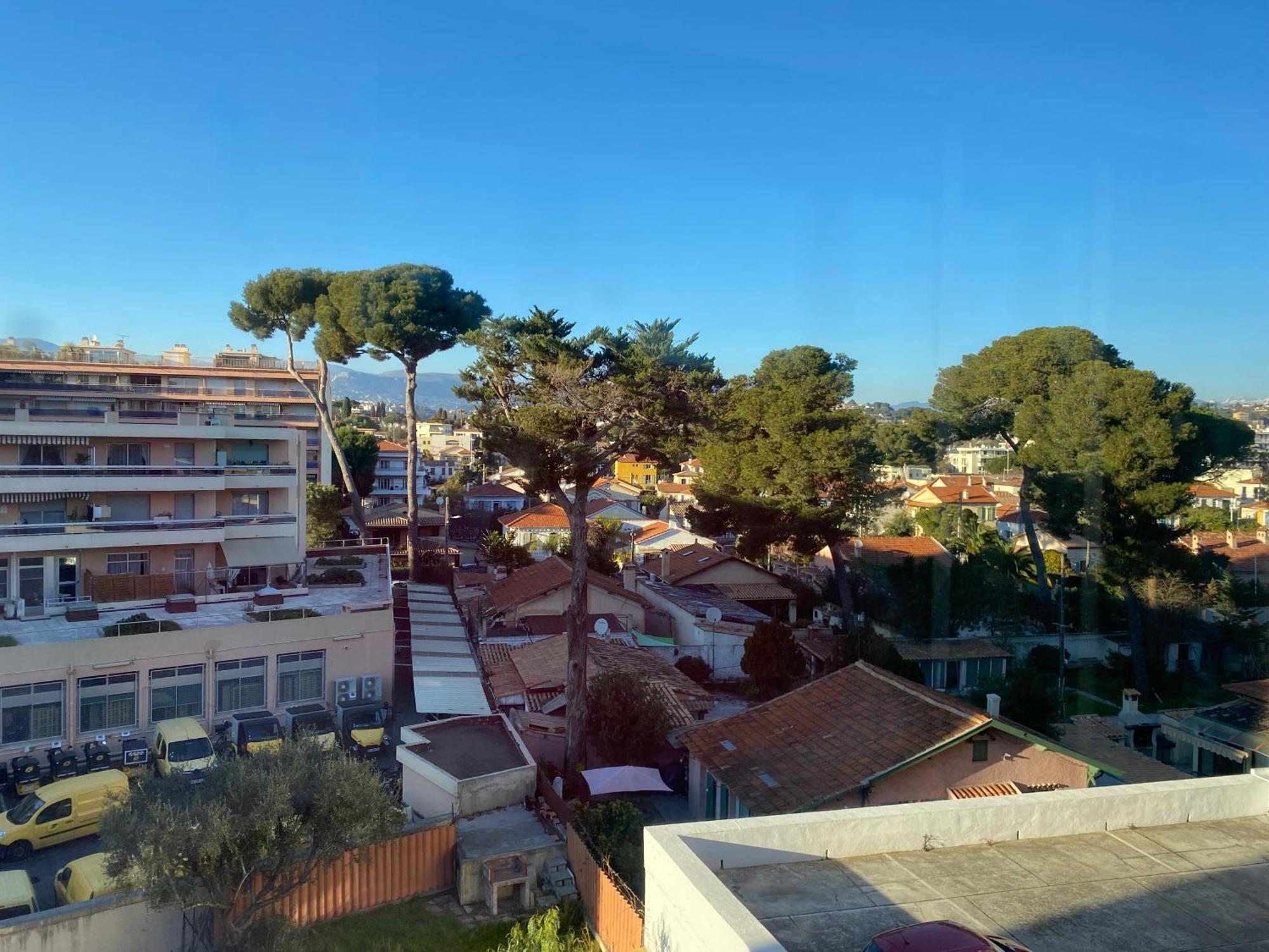 Coquet Front De Apartment *